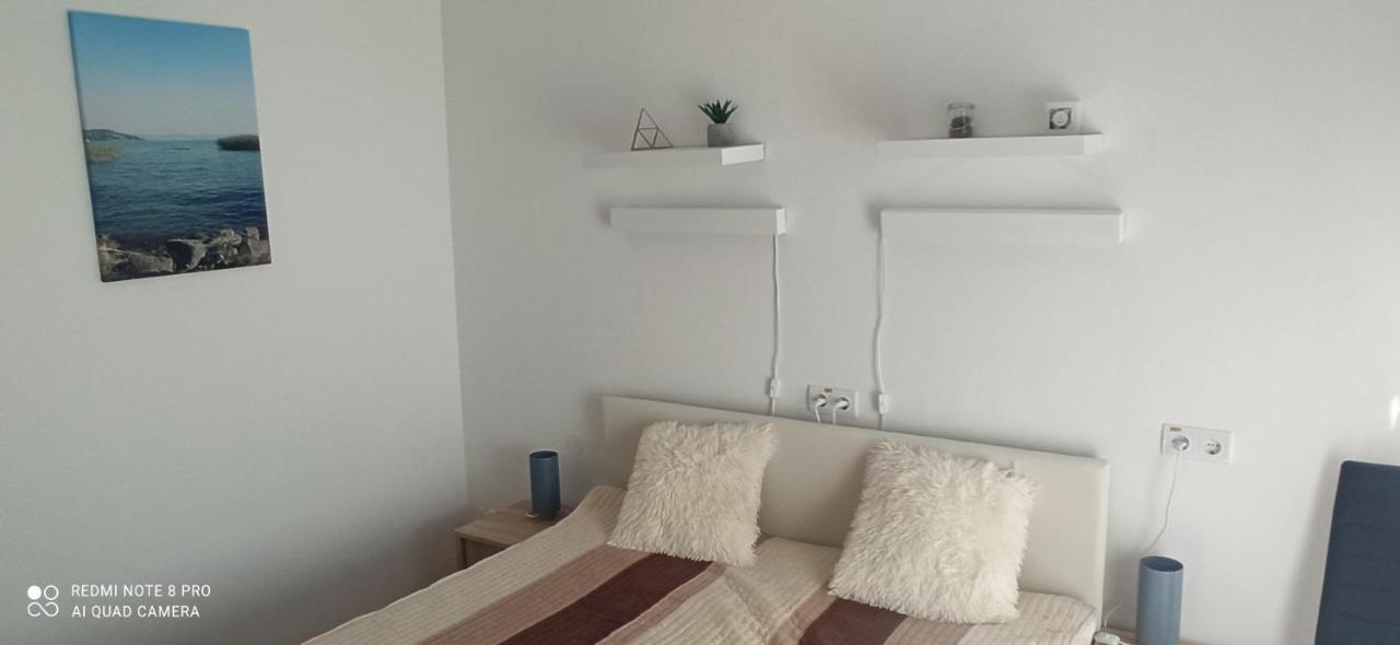 Sunshine 208 Apartman Balatonszarszo Esterno foto