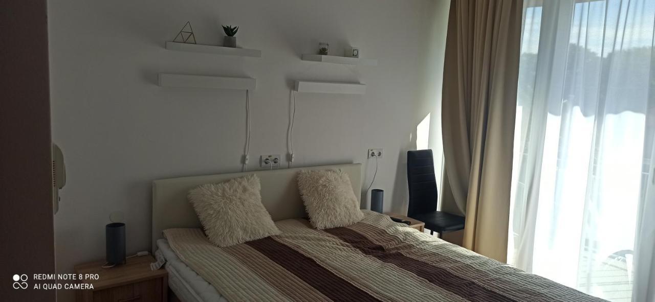 Sunshine 208 Apartman Balatonszarszo Esterno foto
